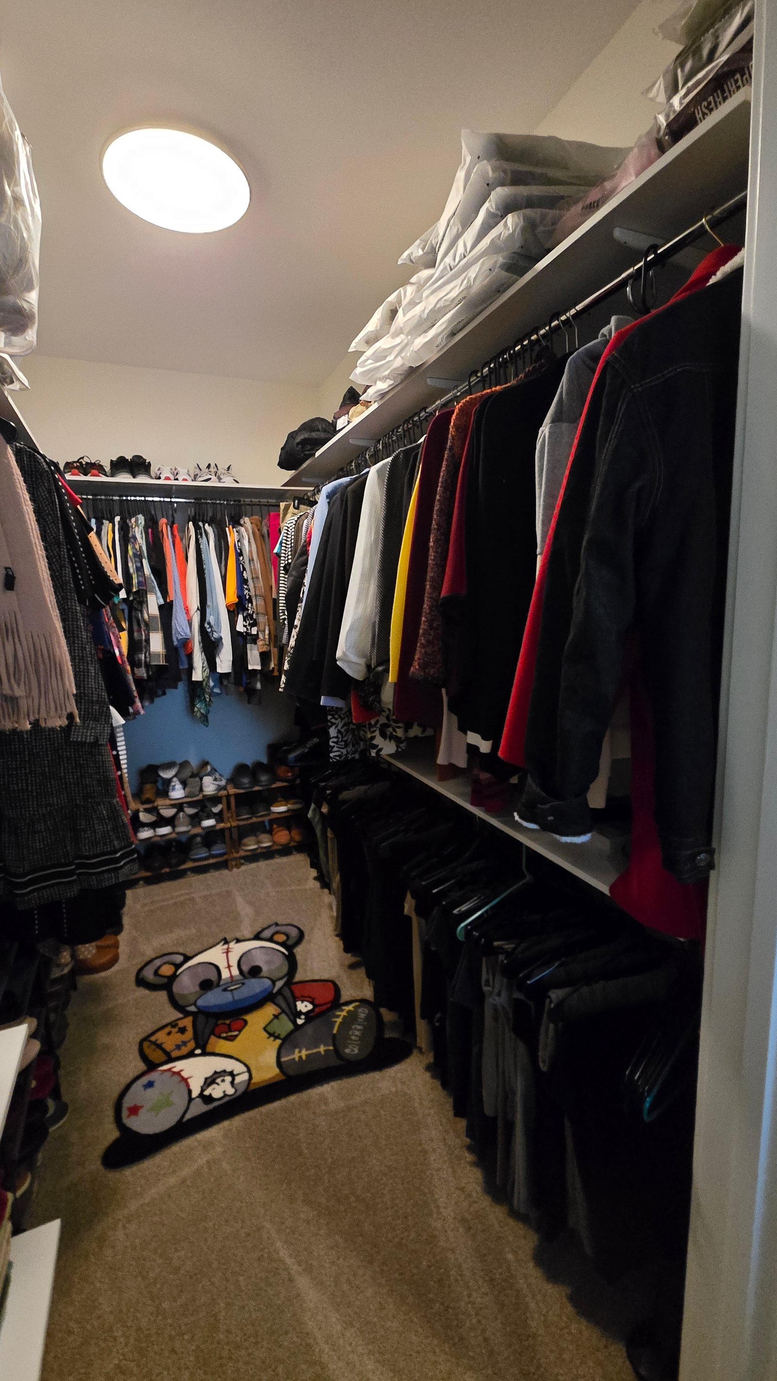 Secondary closet organized